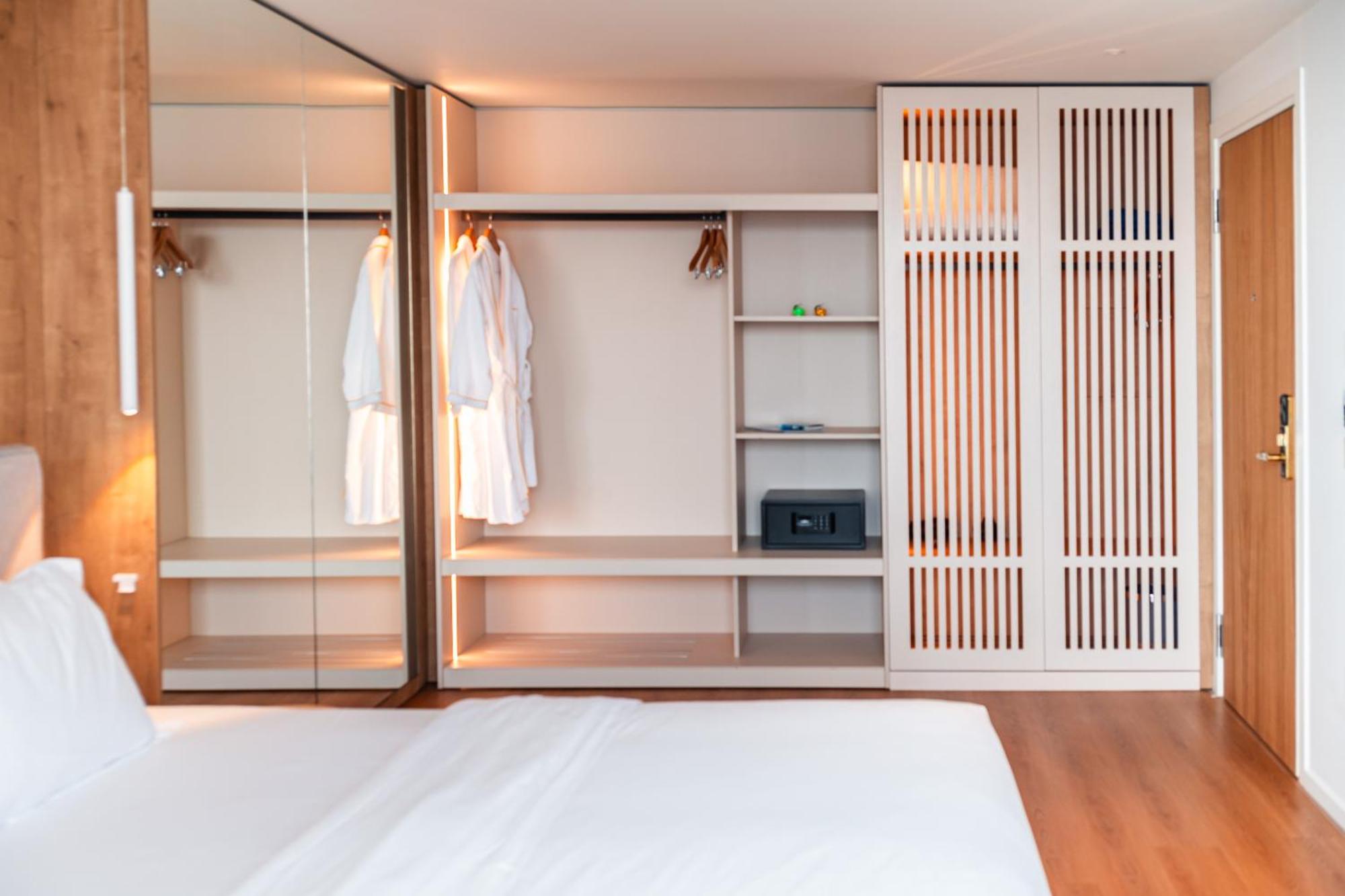 Hotel Vale Saranda Kültér fotó