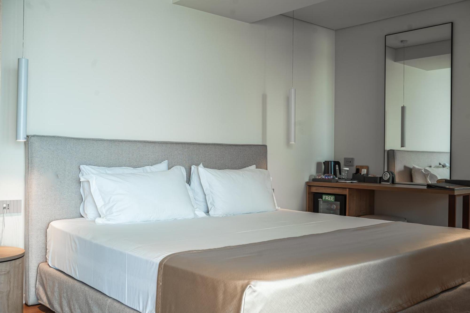 Hotel Vale Saranda Kültér fotó